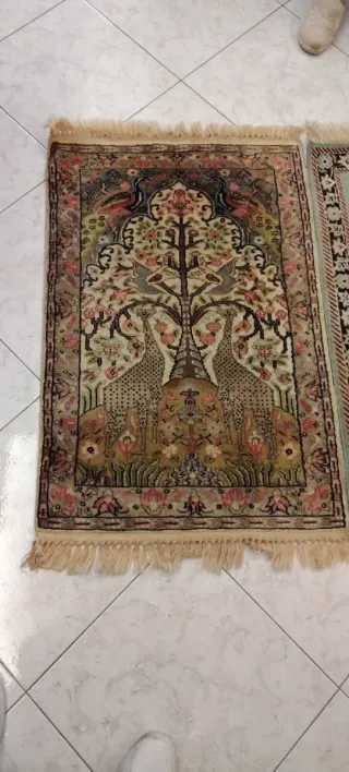 Tappeti Persiani come nuovi hanno varie misure