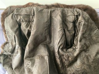 Chaquetón de piel marrón