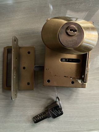 Cerradura UCEM Unión Cerrajera