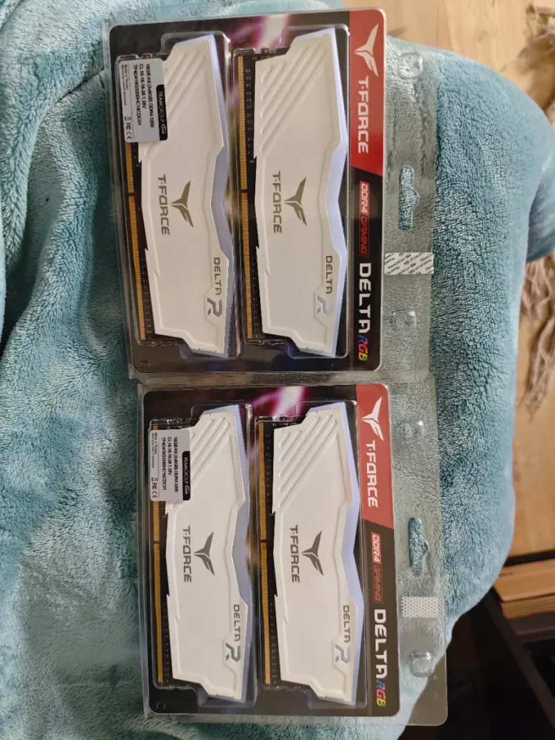RAM 32GB 16x2 T-force Delta White RGB 3200Mhz afbeelding 2