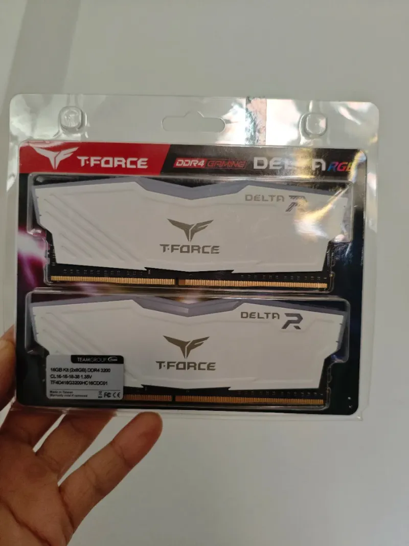 RAM 32GB 16x2 T-force Delta White RGB 3200Mhz afbeelding 5