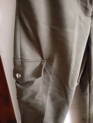 Pantalón cargo verde militar