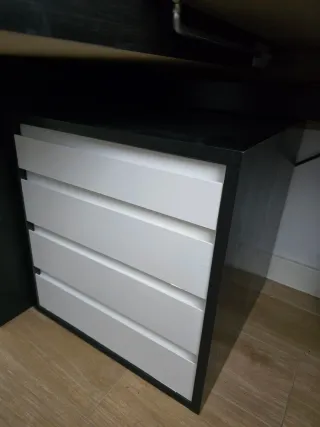 Mesa de despacho negra