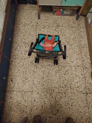 Cochecito de muñecas