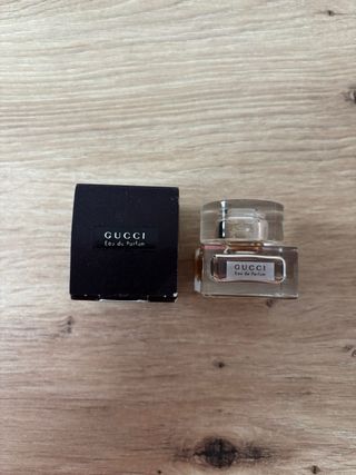 Perfume Gucci Eau de Parfum 5ml Nuevo