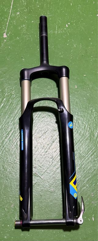 Horquilla SR Suntour Epicon 26”