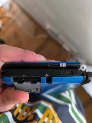 Nintendo 3DS XL Azul con Stylus Pokebola