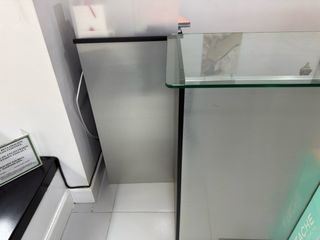 Mostrador Recepción BEAUTY Cristal y Metal