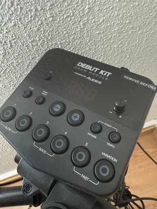 Batería Electrónica Alesis Drumkit EN GARANTÍA.