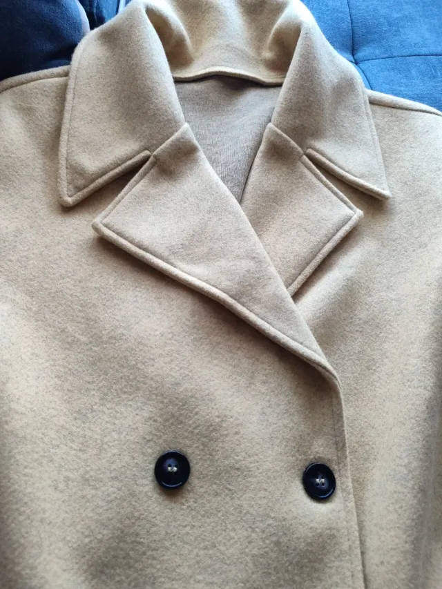 Chaqueta amarilla  SHEIN talla M SIN ESTRENAR