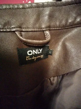 Cazadora ONLY marrón talla L