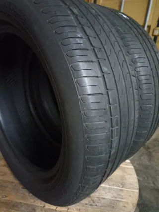 Vendo 2 Neumáticos en perfecto estado