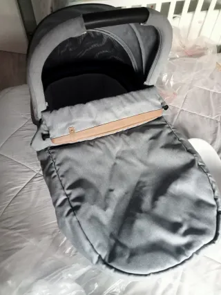 Carrito Bebé Chico Gris