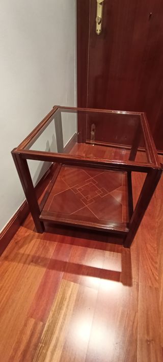 Mesitas auxiliares clasicas madera y cristal