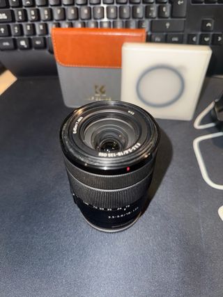 Sony E 18-135mm F3.5-5.6 Objetivo