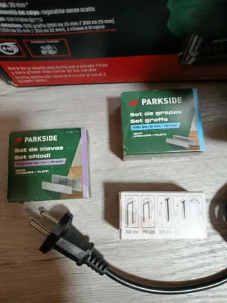 Grapadora Eléctrica PARKSIDE PET 25 C3