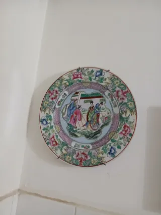Piatto decorativo cinese dipinto a mano