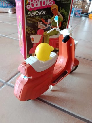 Barbie StarCycle Scooter e Scatola