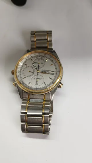 Reloj de cuarzo Seiko modelo 7T24-7A00, reparar