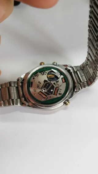 Reloj de cuarzo Seiko modelo 7T24-7A00, reparar