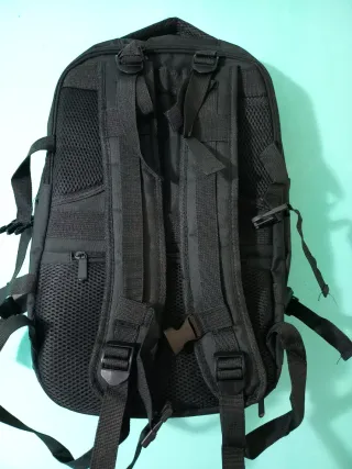 A ESTRENAR Mochila CORPORATIVA negra USB