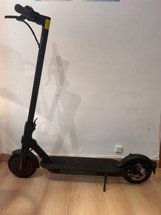 Patinete Eléctrico Xiaomi Pro 2 con Accesorios