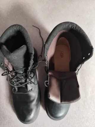 Botas UGG Piel Talla 45 Negras