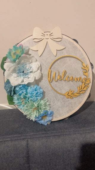 Tamburello decorativo con fiori e scritta Welcome