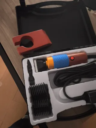 Cortadora de pelo para tufting con apoyo