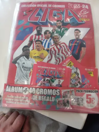 Álbum LIGA ESTE 2023-24 + 40 Cromos