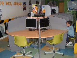 Mueble oficina call center Actiu