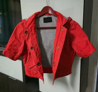 Cazadora roja VERO MODA talla M