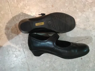 Zapatos 24 Horas Talla 35 Tacón Bajo