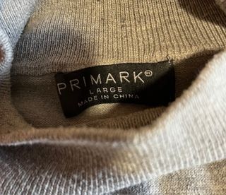 Pack 2 jerséis: cuello alto negro y caja gris