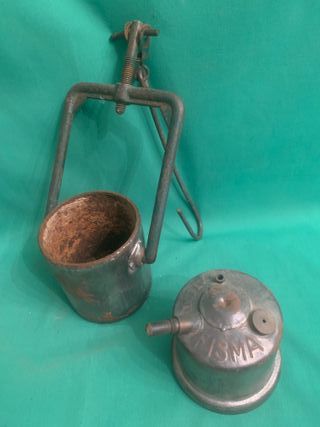 Lámpara de carburo antigua