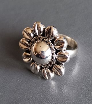 Anillo Plata Diseño Floral Bolitas ajustable