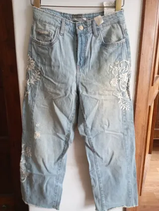 Pantalones Rectos Lefties Bordados Talla M