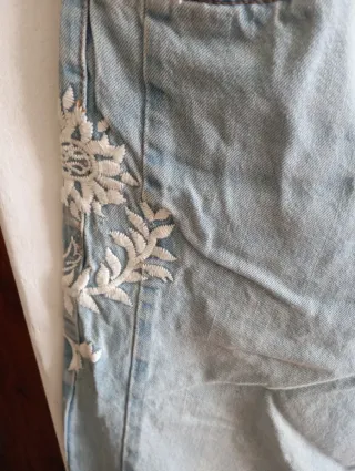 Pantalones Rectos Lefties Bordados Talla M