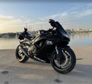 Suzuki GSXR 600 k8 Negra