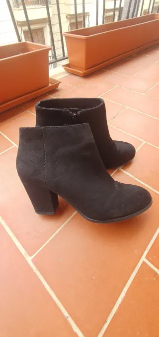 Botines negros tacón