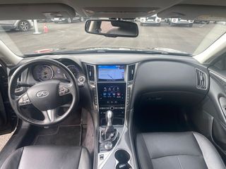 Infiniti Q50 2.2D AUTO