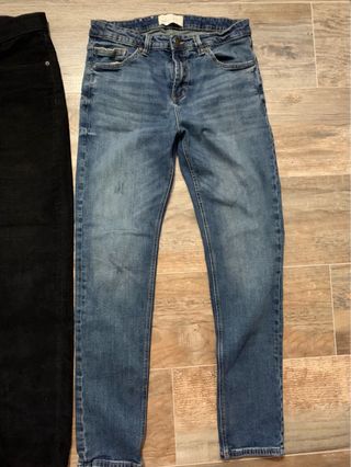 3 pantalones hombre T.44 Levi’s pana y vaqueros
