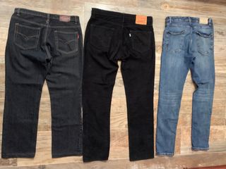 3 pantalones hombre T.44 Levi’s pana y vaqueros