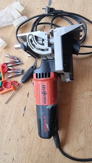 Ensambladora de agujeros Mafell