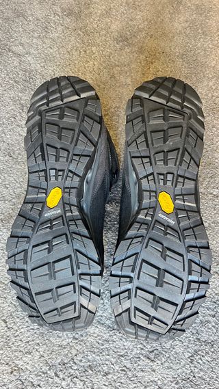 Botas Bestard Gravity Mid. Gore-Tex. Talla 47.