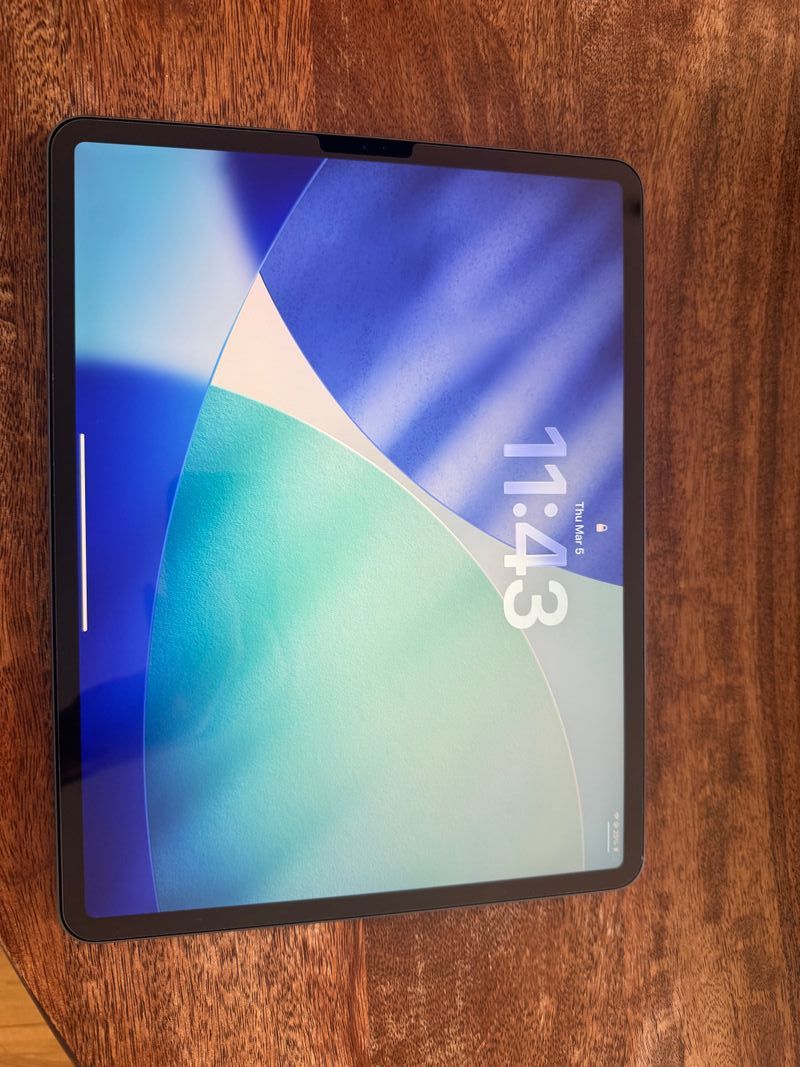 iPad Pro 12.9 3ª Gen 64GB Gris + MagicKeyboard afbeelding 3