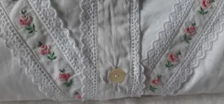 Camicia da notte vintage con pizzo e rose