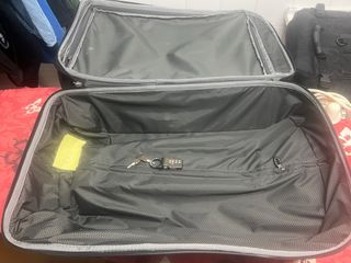 Bolsa de viaje Tumi con ruedas