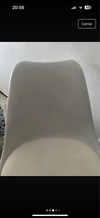 Silla de oficina giratoria blanca