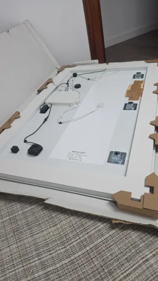Espejo luz LED con antivaho, tácti,Bluetooth,reloj